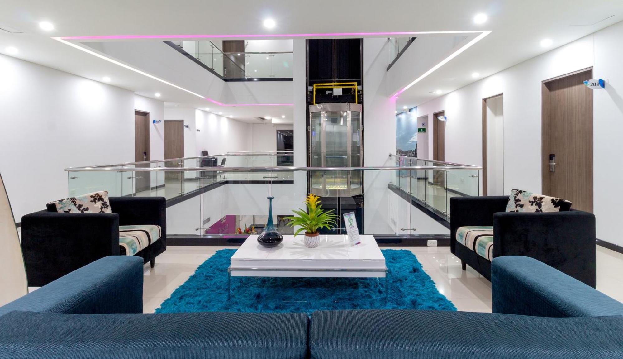 Hotel Baroca Монтерія Екстер'єр фото