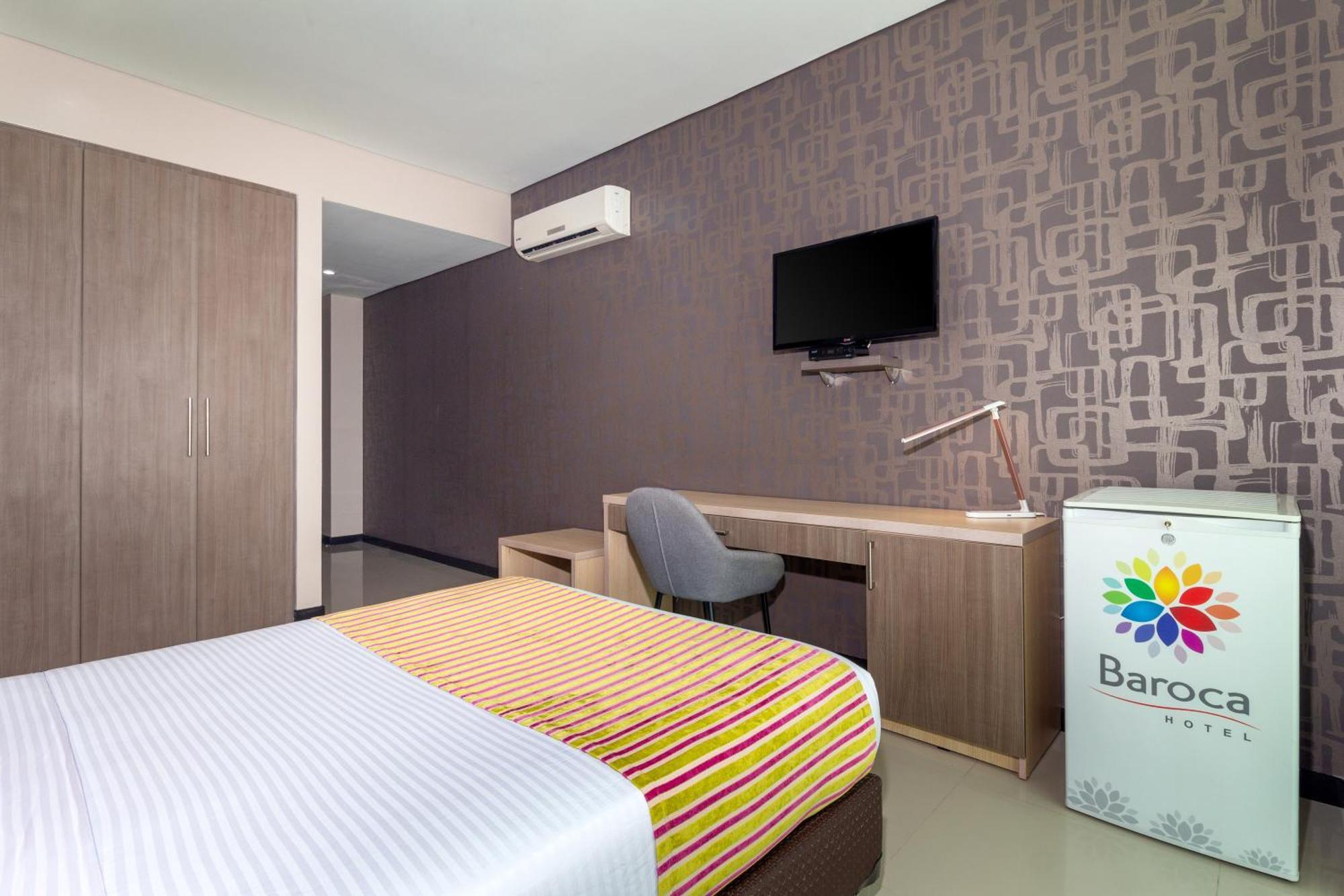 Hotel Baroca Монтерія Екстер'єр фото